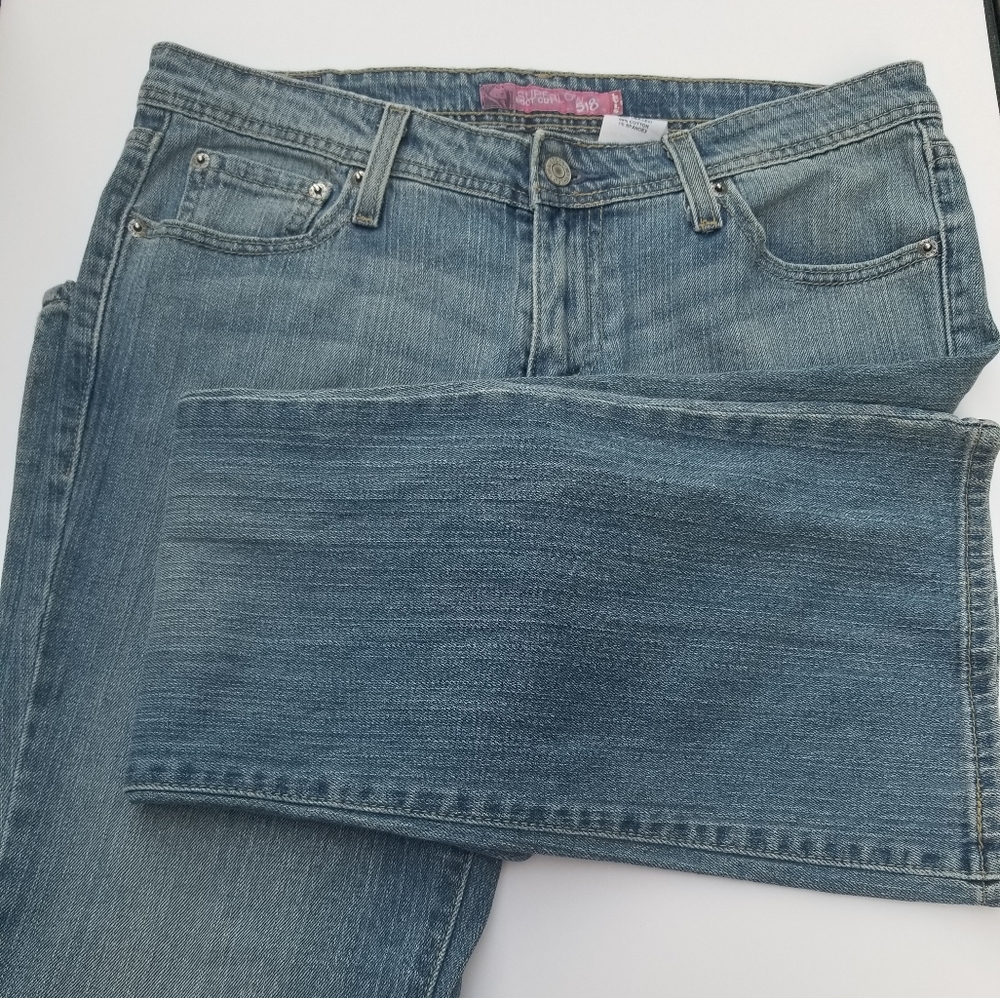 Levis 518 Superlow Boot Cut Jeans 11M